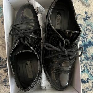 Chic women’s shoes. Forever21. Black color. Block 3” heels. US size 6.